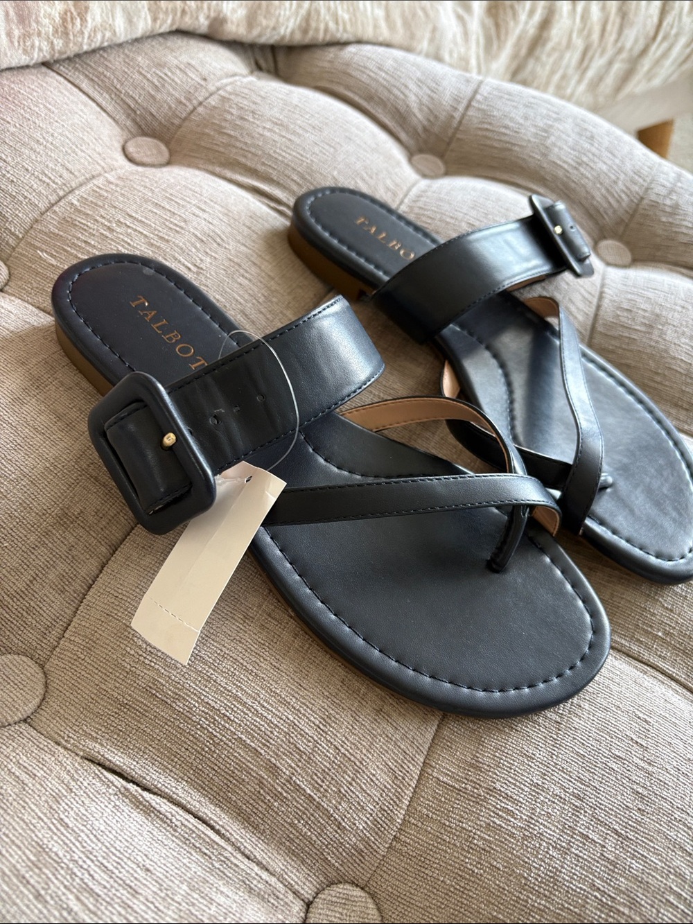 Talbots Navy Leather Buckle Thong Sandals with Wide Strap